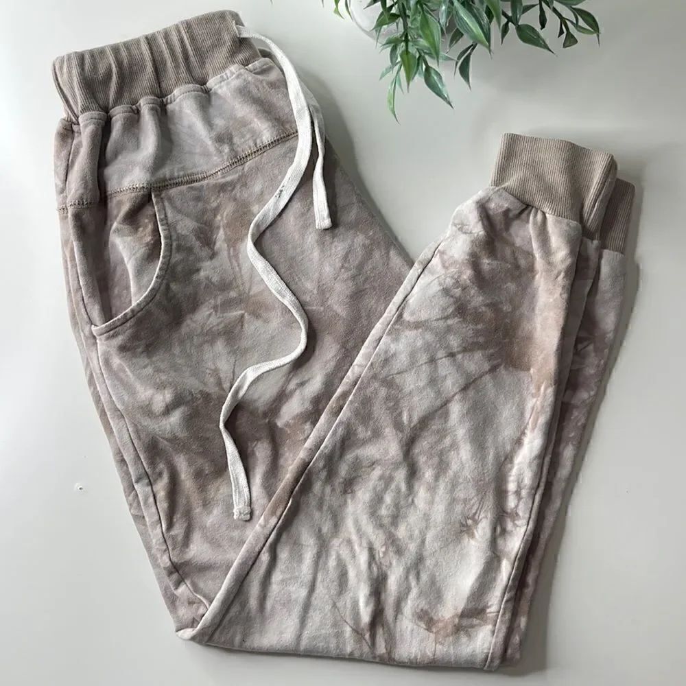 LB Collection tie dye jogger pants.  Size Small. Pockets and drawstring waist.